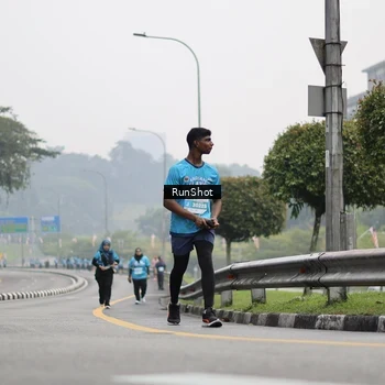Runner Photo 7036746