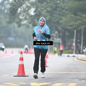 Runner Photo 7036765