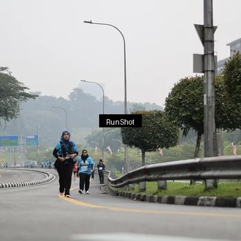 Runner Photo 7036776