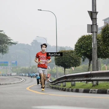 Runner Photo 7036779