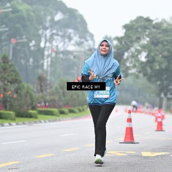 Runner Photo 7036780