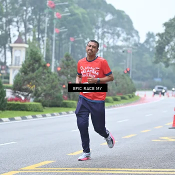 Runner Photo 7036785