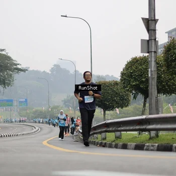 Runner Photo 7036787