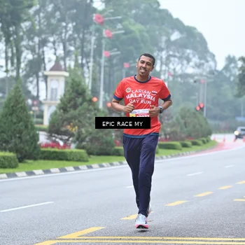 Runner Photo 7036790