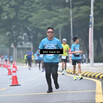 Runner Photo 7036813
