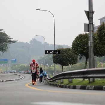 Runner Photo 7036817