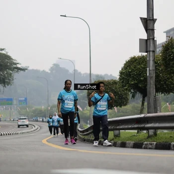 Runner Photo 7036820