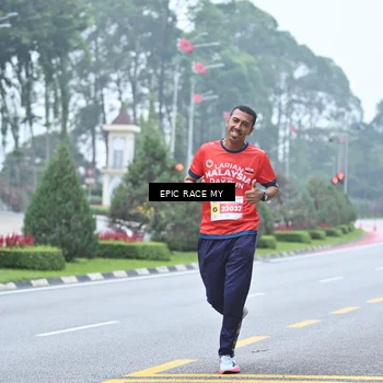 Runner Photo 7036834