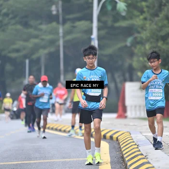 Runner Photo 7036846