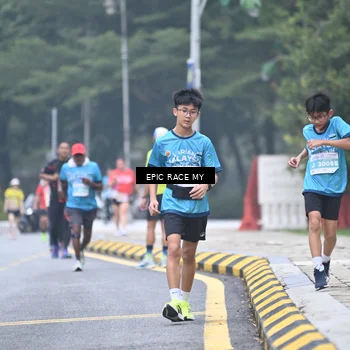 Runner Photo 7036849