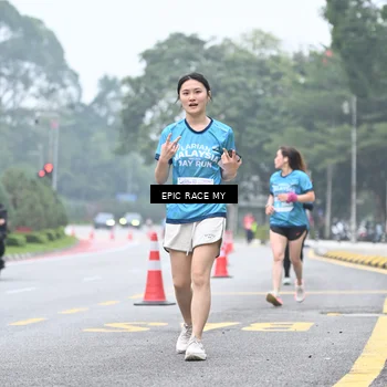Runner Photo 7036854
