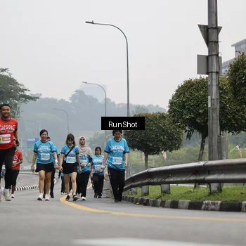 Runner Photo 7036855