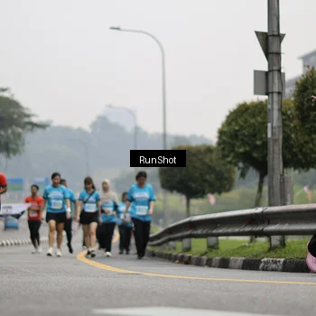 Runner Photo 7036861