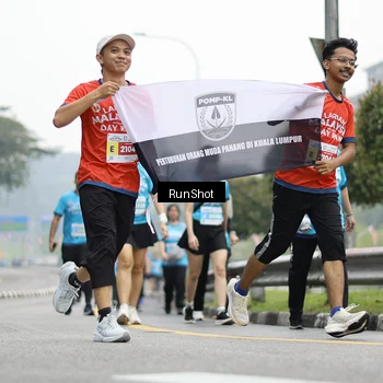 Runner Photo 7036868