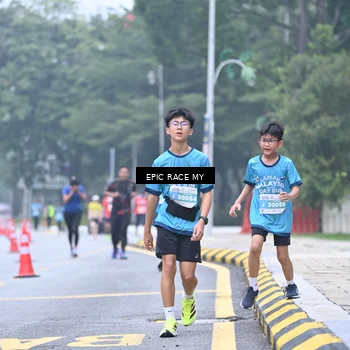 Runner Photo 7036873
