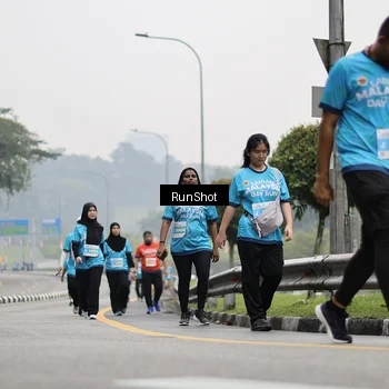 Runner Photo 7036874