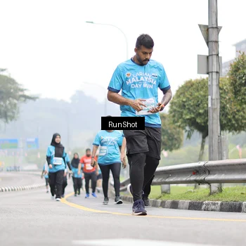 Runner Photo 7036877