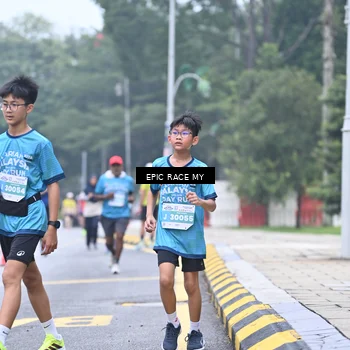 Runner Photo 7036892