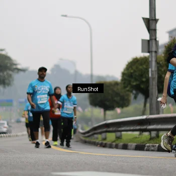 Runner Photo 7036900