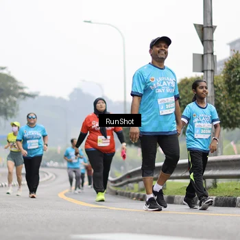 Runner Photo 7036907