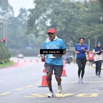 Runner Photo 7036928