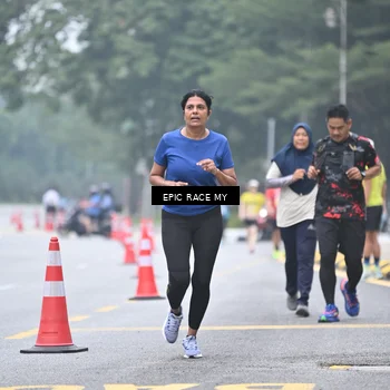 Runner Photo 7036931