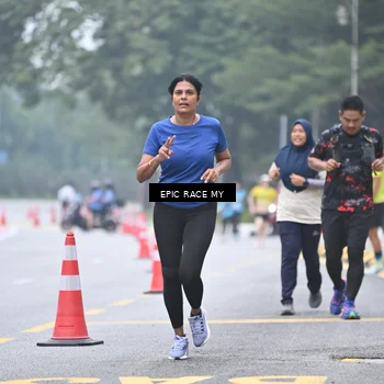 Runner Photo 7036939