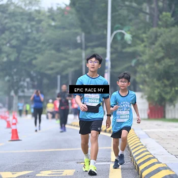 Runner Photo 7036943
