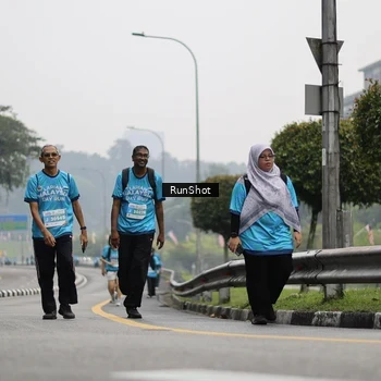 Runner Photo 7036944