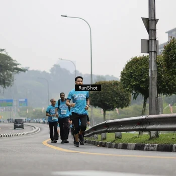Runner Photo 7036947
