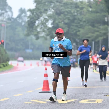 Runner Photo 7036948