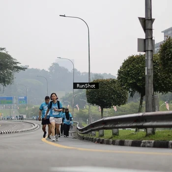 Runner Photo 7036954