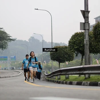 Runner Photo 7036955