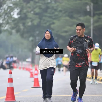 Runner Photo 7036961