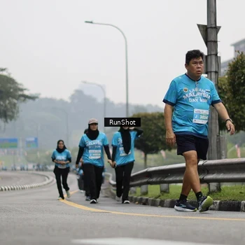 Runner Photo 7036969