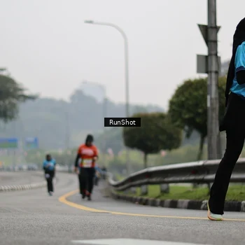 Runner Photo 7036975