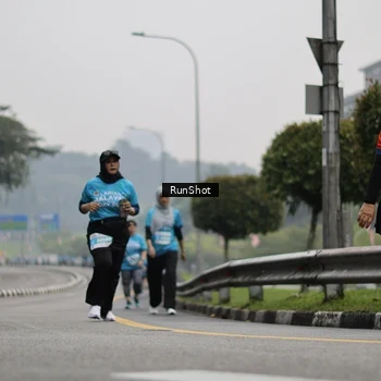 Runner Photo 7036983