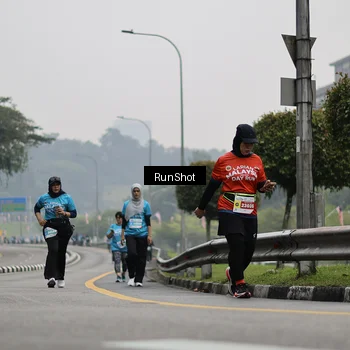 Runner Photo 7036987