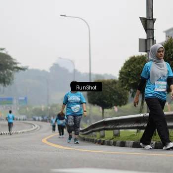 Runner Photo 7036990