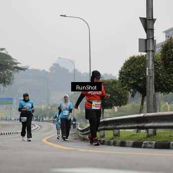Runner Photo 7036991
