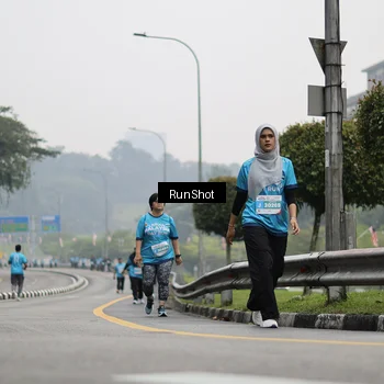 Runner Photo 7036992