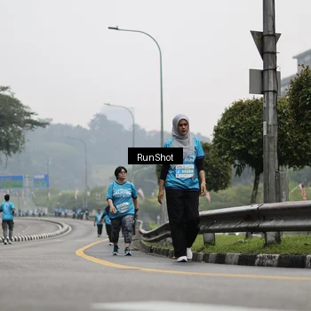 Runner Photo 7036997