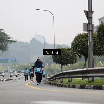 Runner Photo 7036999