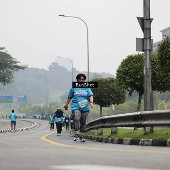 Runner Photo 7037008