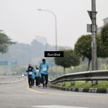 Runner Photo 7037021