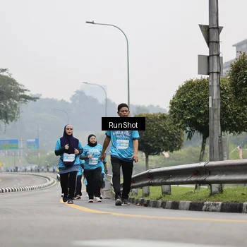 Runner Photo 7037027
