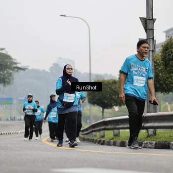 Runner Photo 7037029