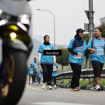 Runner Photo 7037042