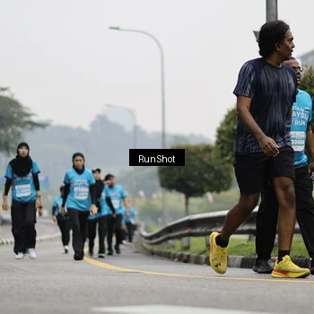 Runner Photo 7037071