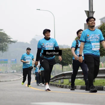 Runner Photo 7037082